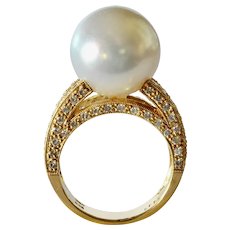 18k South Sea Pearl( cultured ) and Diamond Ring, vintage from 1995.