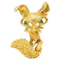 1960's Vintage Emerald 18 Karat Yellow Gold Modernist Animal Fox Brooch
