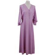 1970s Pastel purple nightgown with butterfly sleeves size L, Waist 35”