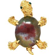 1970's Vintage Emerald Jasper 18 Karat Gold Turtle Brooch
