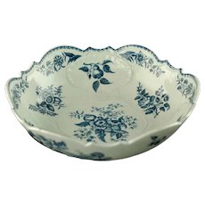 Antique Dr. Wall First Period Worcester Porcelain Pinecone Pattern Salad or Junket Bowl