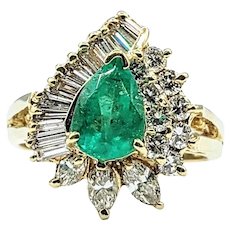 Stylish Emerald & Diamond Dress Ring - 18K Gold