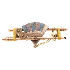 Victorian Gold-Bearing Quartz Fan Brooch