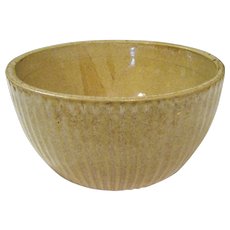 Vintage Hand Made Stoneware Pottery Ribbed Round Bowl, Beige Alkaline Glaze, OSI 4406 z SC